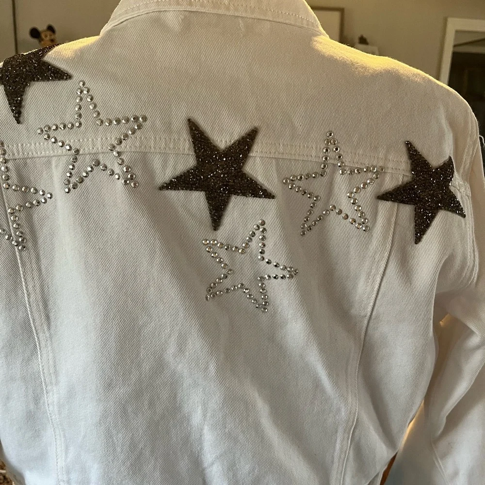 VENUS White Jean Jacket with Black and Silver Star Accents-NWOT - Picture 6 of 6